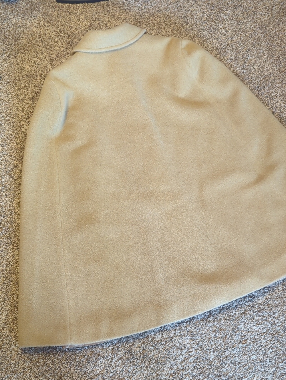 Pendleton Camel Wool Cape - Picture 5 of 9